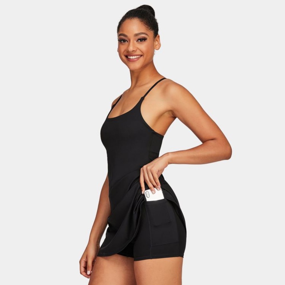 HALARA NWT Cloudful Everyday Dress with Built in Bra & Shorts, Tennis, Golf M